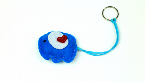  DIY Felt Elephant Keychain 