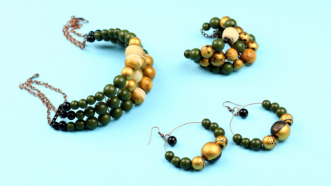  DIY Wooden Jewelry Set 