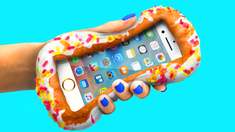  7 DIY Stress Reliever Phone Cases / Squishy Phone Cases